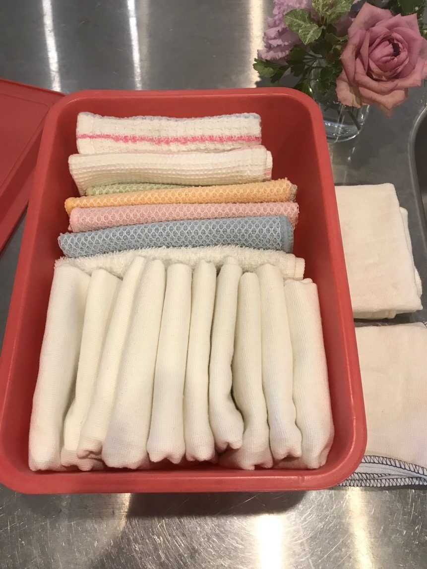 100均ダイソー スクエア収納ボックスが救ってくれた ぐちゃぐちゃキッチン Habit Magazine