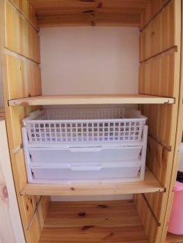 ダイソーを使ってイケアのトロファストを子供の成長に合わせて変身させる技 Habit Magazine